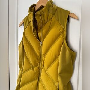 Athleta* Inlet Down Vest
